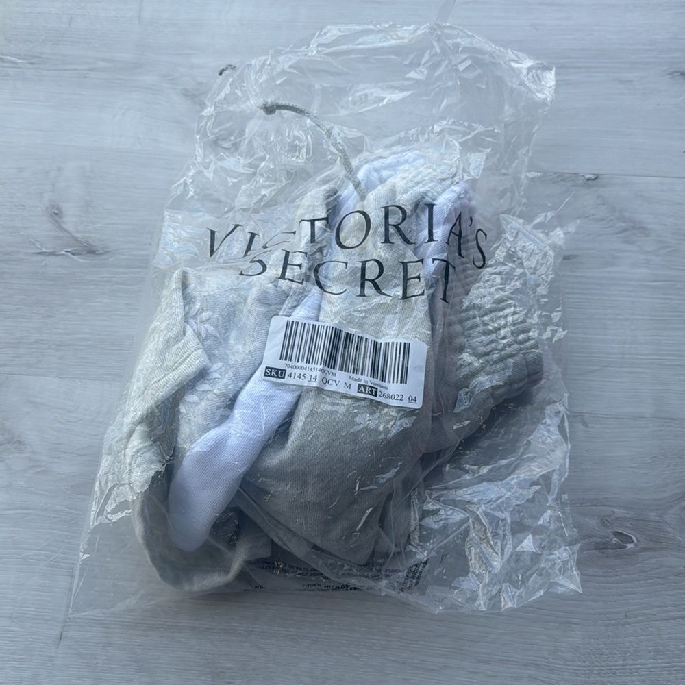 PINK Victoria's Secret Light Gray Athletic Shorts - Picture 5 of 7